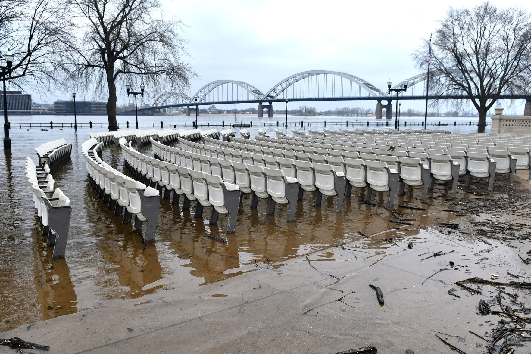 040720-flood-features-gk-057